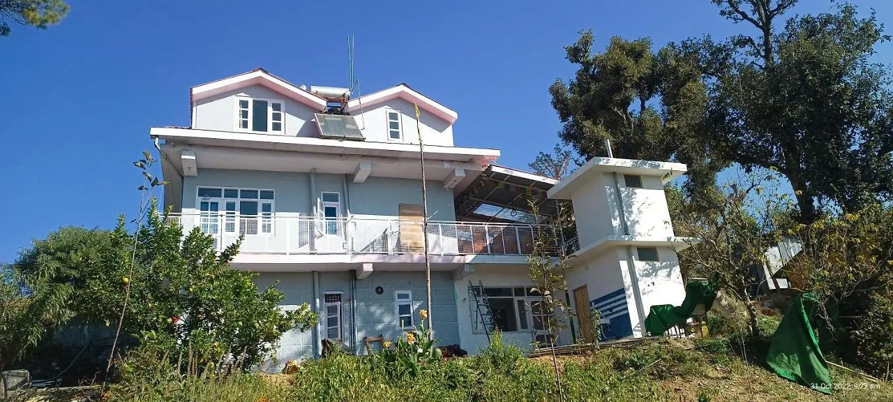 The City Escape Farmstay Shimla 0*,