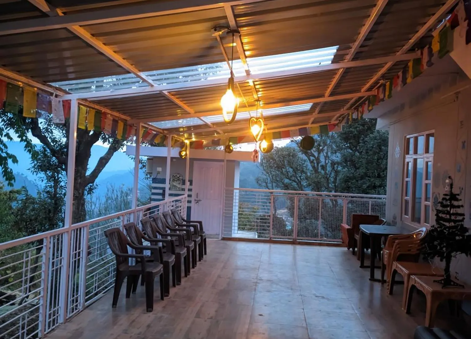 The City Escape Farmstay Shimla